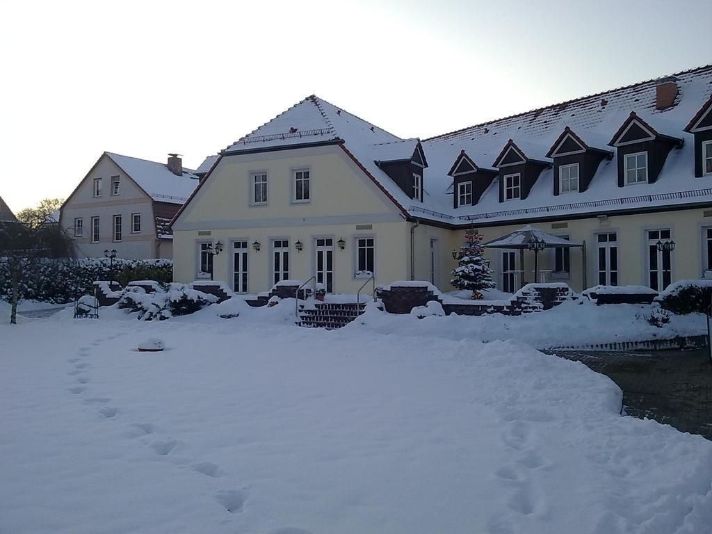 Hotel Prinz Albrecht Neuzelle Buitenkant foto
