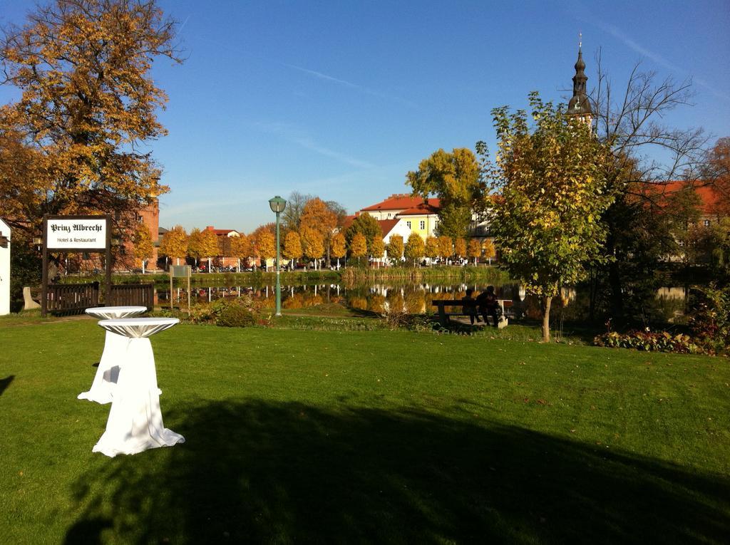 Hotel Prinz Albrecht Neuzelle Buitenkant foto